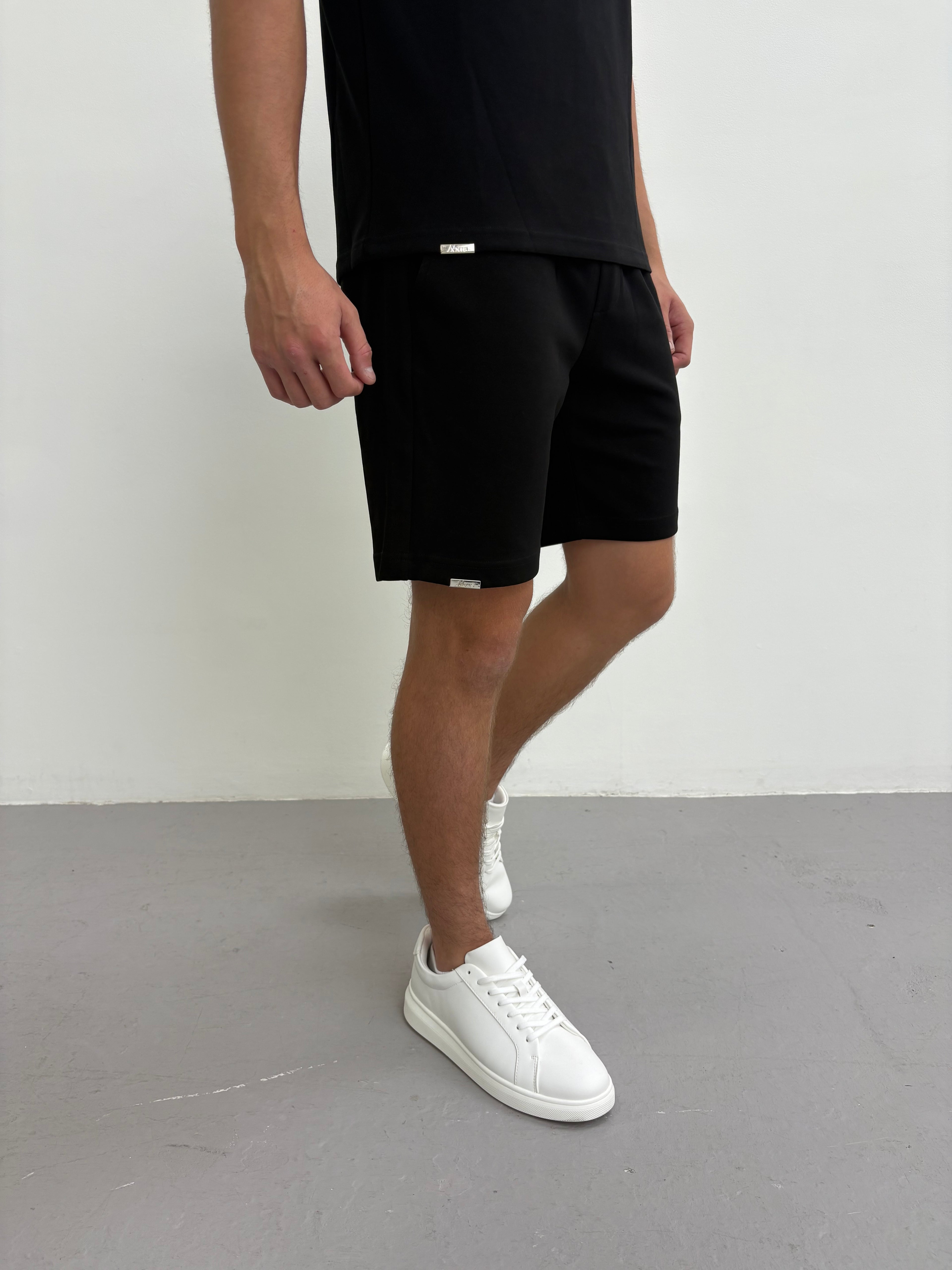 AX LUX SHORTS BLACK