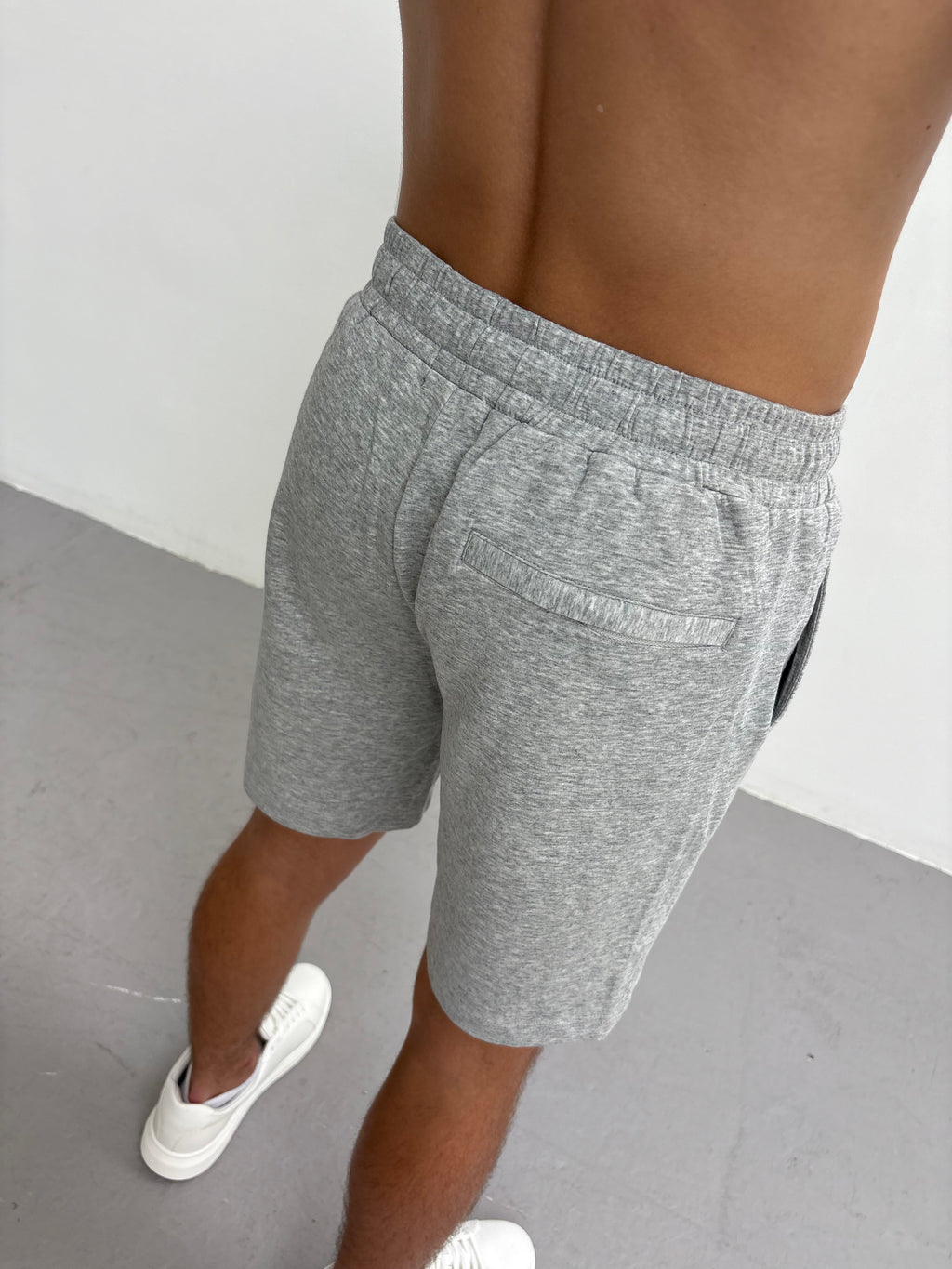AX LUX SHORTS GREY
