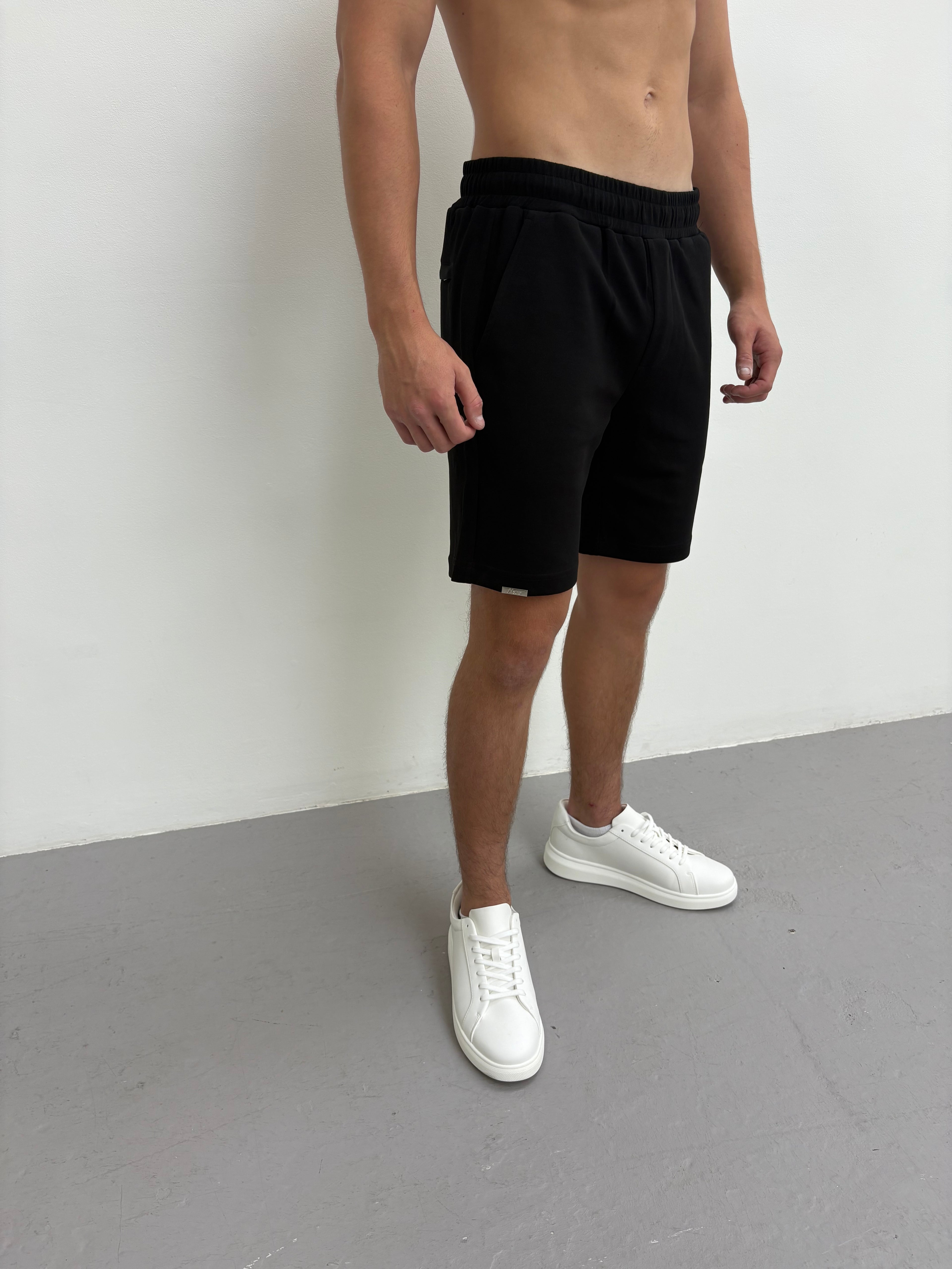 AX LUX SHORTS BLACK